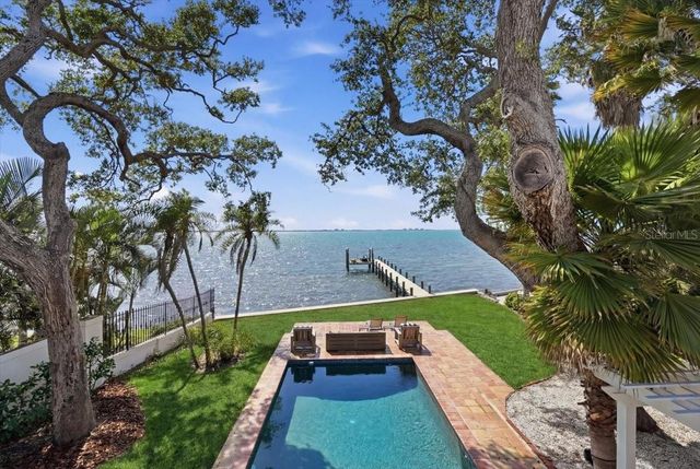 3127 BAY SHORE ROAD, Sarasota, FL 34234