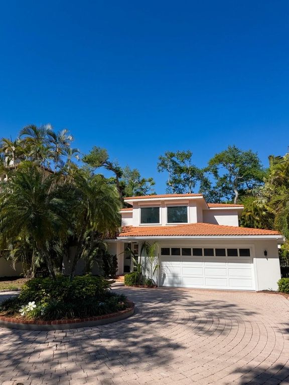 3127 BAY SHORE ROAD, Sarasota, FL 34234