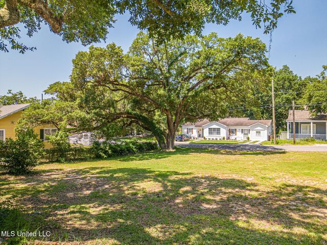 146 Gill Avenue, Biloxi, MS 39530