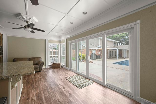 104 Crescent Place Dr, Donaldsonville, LA 70346