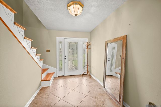 104 Crescent Place Dr, Donaldsonville, LA 70346