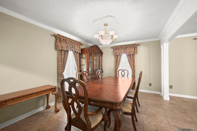 104 Crescent Place Dr, Donaldsonville, LA 70346