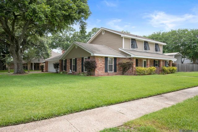 104 Crescent Place Dr, Donaldsonville, LA 70346