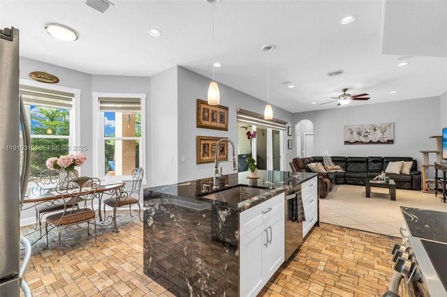 15974 SW 16th Street, Pembroke Pines, FL 33027