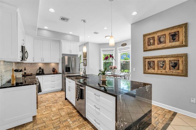 15974 SW 16th Street, Pembroke Pines, FL 33027