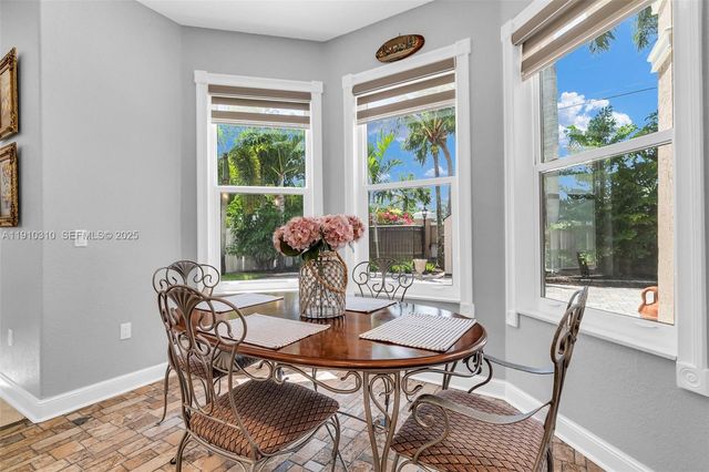 15974 SW 16th Street, Pembroke Pines, FL 33027