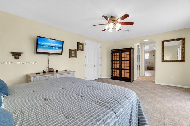 15974 SW 16th Street, Pembroke Pines, FL 33027