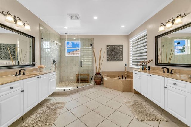 15974 SW 16th Street, Pembroke Pines, FL 33027