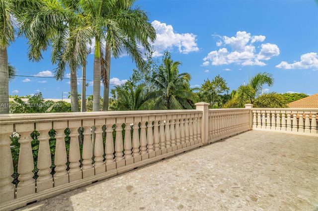 15974 SW 16th Street, Pembroke Pines, FL 33027