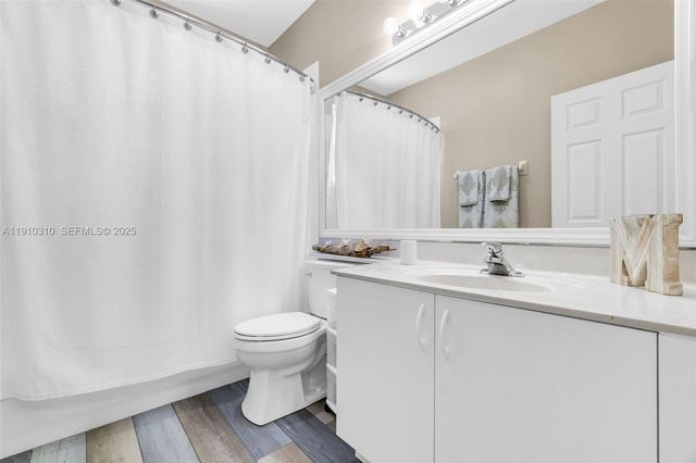 15974 SW 16th Street, Pembroke Pines, FL 33027