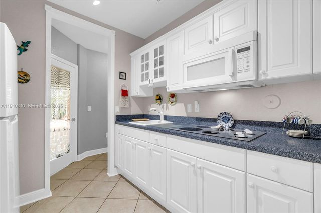 15974 SW 16th Street, Pembroke Pines, FL 33027