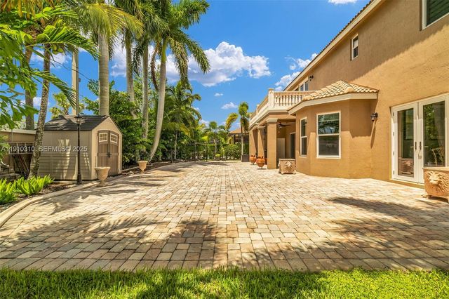 15974 SW 16th Street, Pembroke Pines, FL 33027