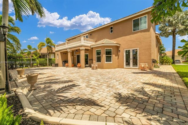 15974 SW 16th Street, Pembroke Pines, FL 33027
