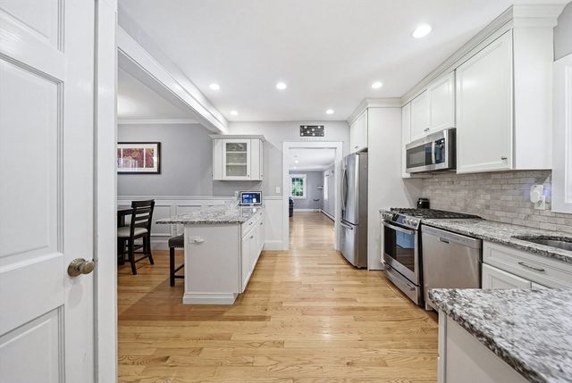17 Garden Rd, Stoneham, MA 02180