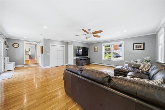 17 Garden Rd, Stoneham, MA 02180