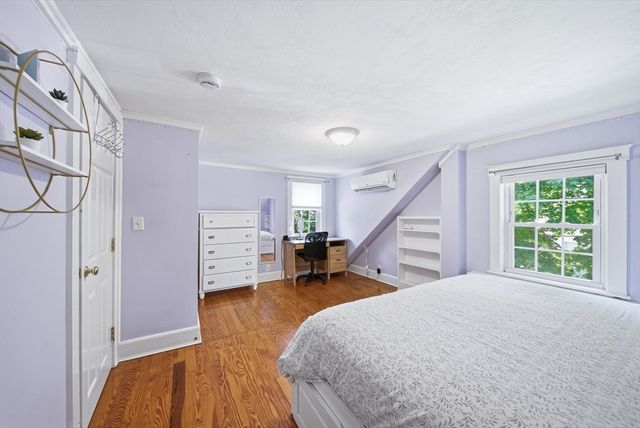 17 Garden Rd, Stoneham, MA 02180