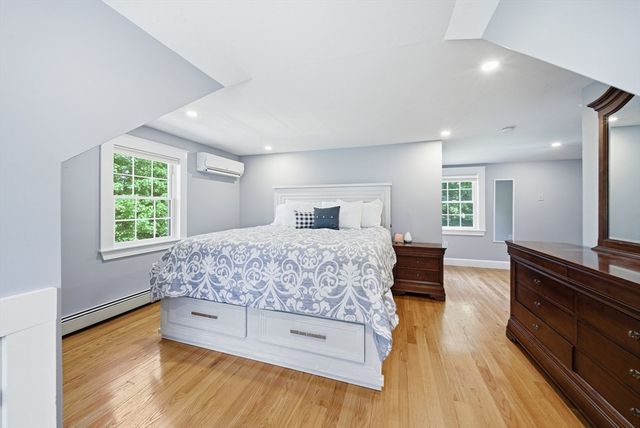 17 Garden Rd, Stoneham, MA 02180