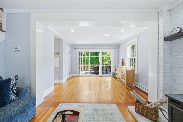17 Garden Rd, Stoneham, MA 02180