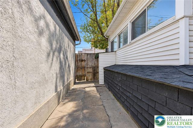 228 West Brush Street, Allentown City, PA 18102