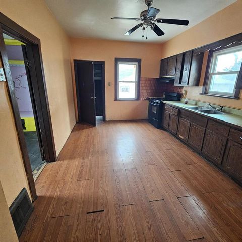 422 GARFIELD Avenue, Calumet City, IL 60409