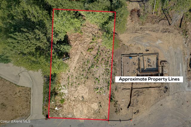 203 Palomino Ct, Pinehurst, ID 83850