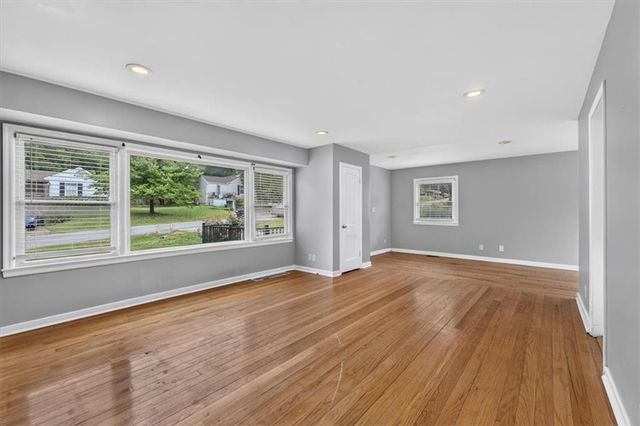809 E 83rd Street, Kansas City, MO 64131