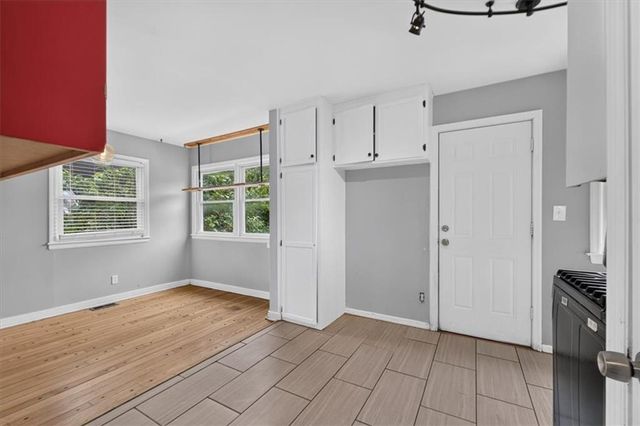 809 E 83rd Street, Kansas City, MO 64131
