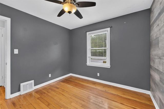 809 E 83rd Street, Kansas City, MO 64131