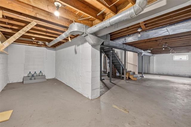 809 E 83rd Street, Kansas City, MO 64131