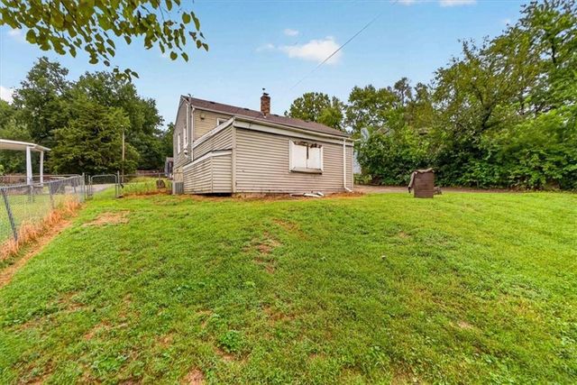 809 E 83rd Street, Kansas City, MO 64131