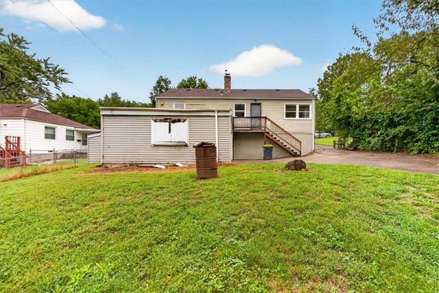 809 E 83rd Street, Kansas City, MO 64131
