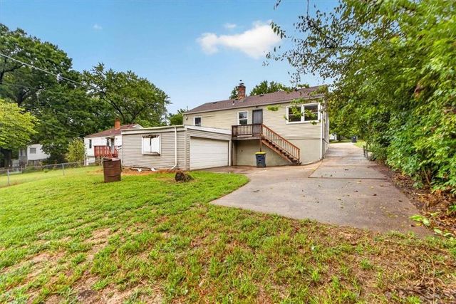 809 E 83rd Street, Kansas City, MO 64131
