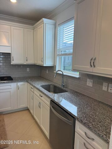 722 COOL BREEZE Way, Yulee, FL 32097