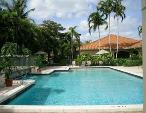 18304 NW 68th Avenue N, Hialeah, FL 33015