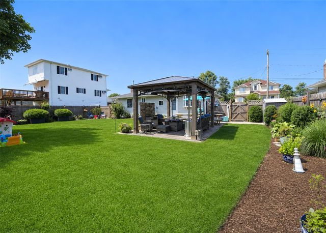 8 Harrison Street, Patchogue, NY 11772