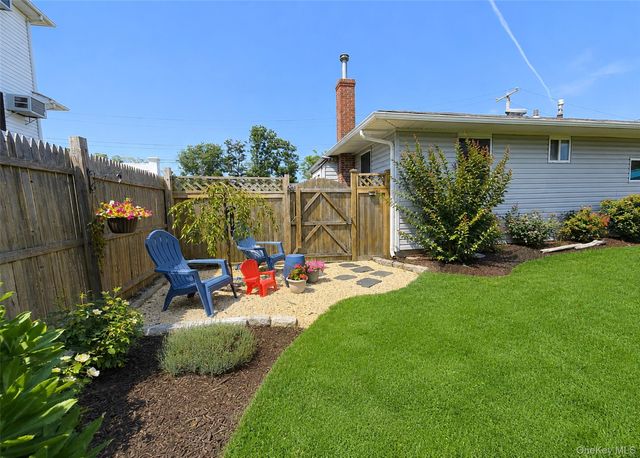 8 Harrison Street, Patchogue, NY 11772