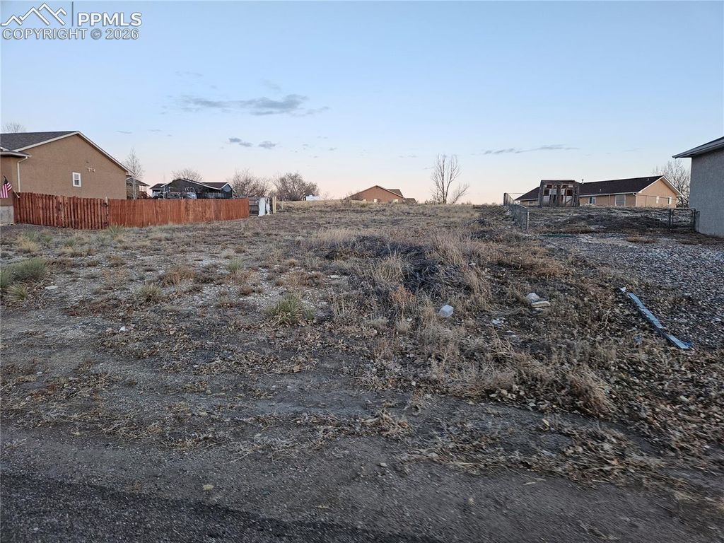866 S Sterling Drive, Pueblo, CO 81007 — exterior