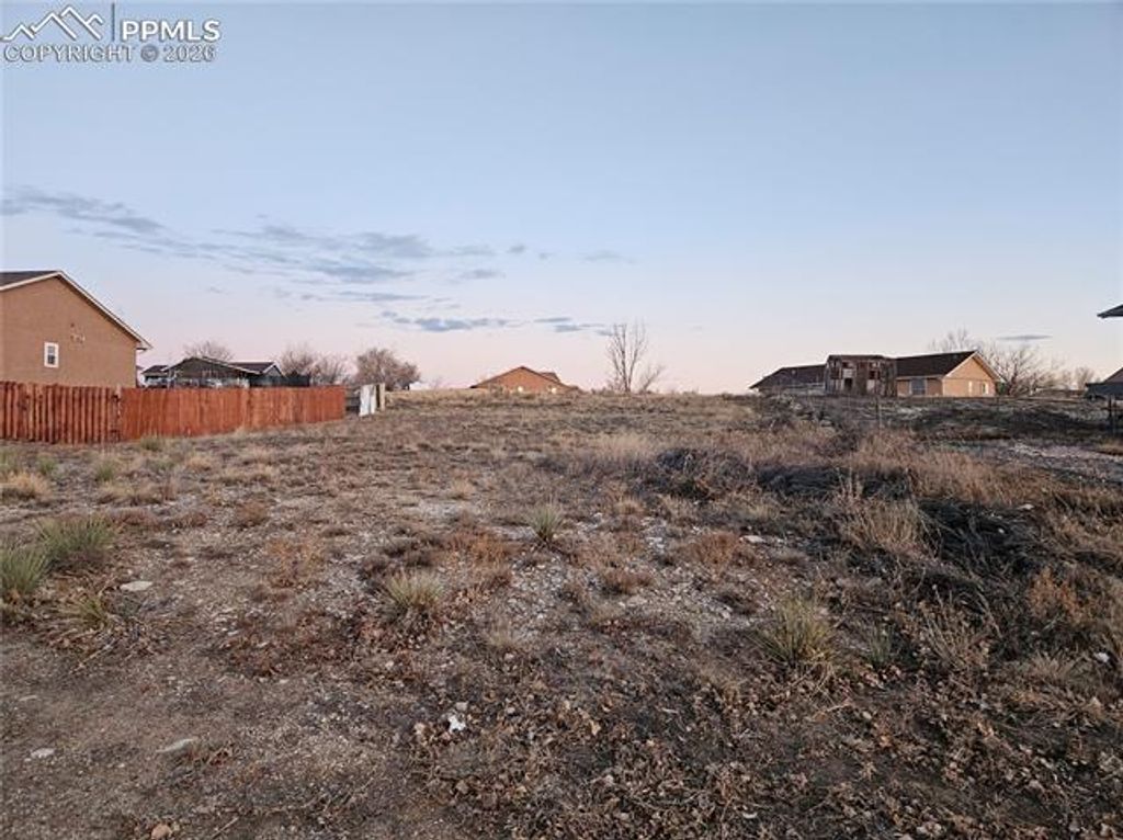 866 S Sterling Drive, Pueblo, CO 81007 — photo 3