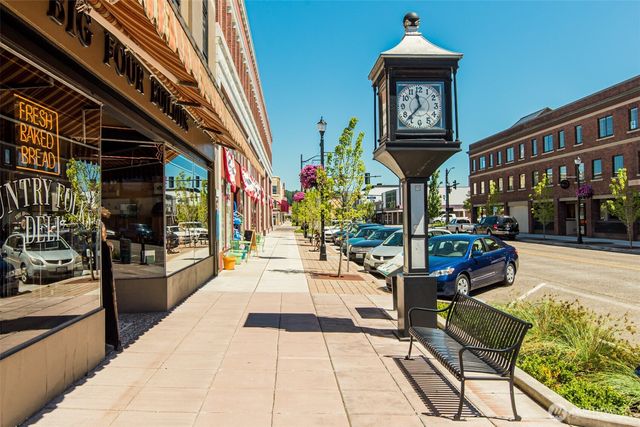 2010 Henderson Way, Longview, WA 98632