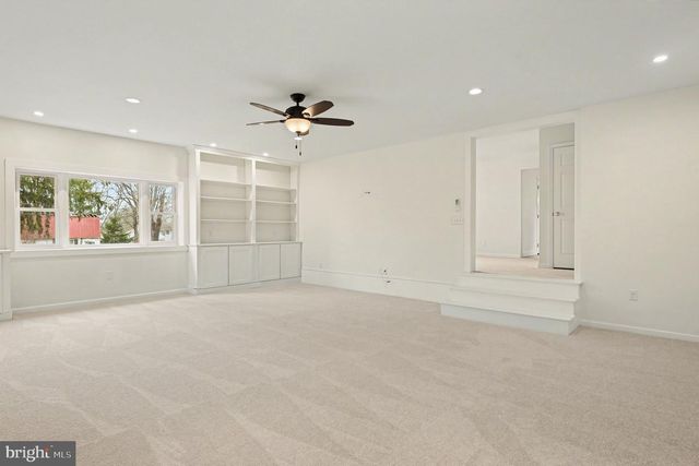 520 AIRY AVE, Chalfont, PA 18914