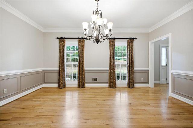 5525 Hampstead Way, Johns Creek, GA 30097