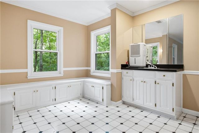 5525 Hampstead Way, Johns Creek, GA 30097