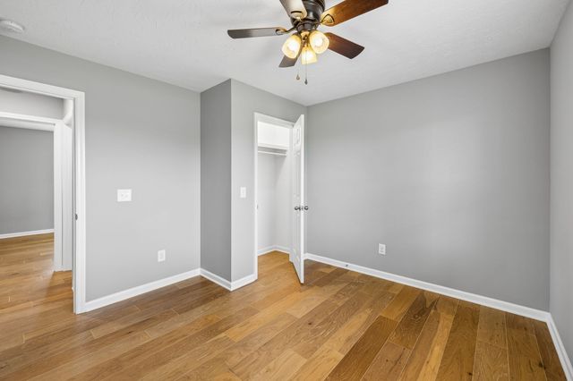 293 Hawkins Rd, Westmoreland, TN 37186