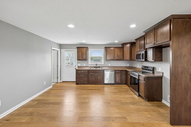 293 Hawkins Rd, Westmoreland, TN 37186