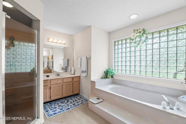 10526 PEBBLE BEACH Court, Jacksonville, FL 32222