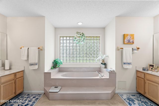 10526 PEBBLE BEACH Court, Jacksonville, FL 32222