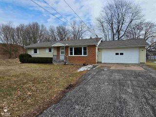1270 N Chipman Street, Owosso, MI 48867