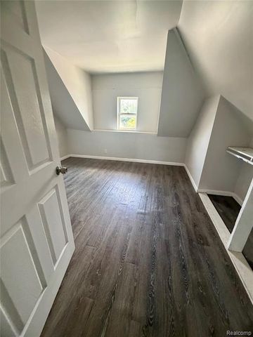 4951 Cecil Street, Detroit, MI 48210