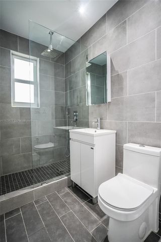 1950 NW 2nd Ct 7, Miami, FL 33136