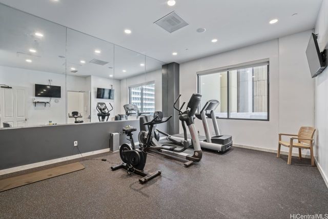 1199 Bishop Street 12B, Honolulu, HI 96813